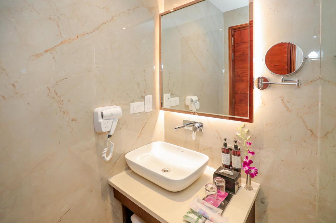 Regenta Place Phagwara By Royal Orchid Hotels Limited Exteriör bild