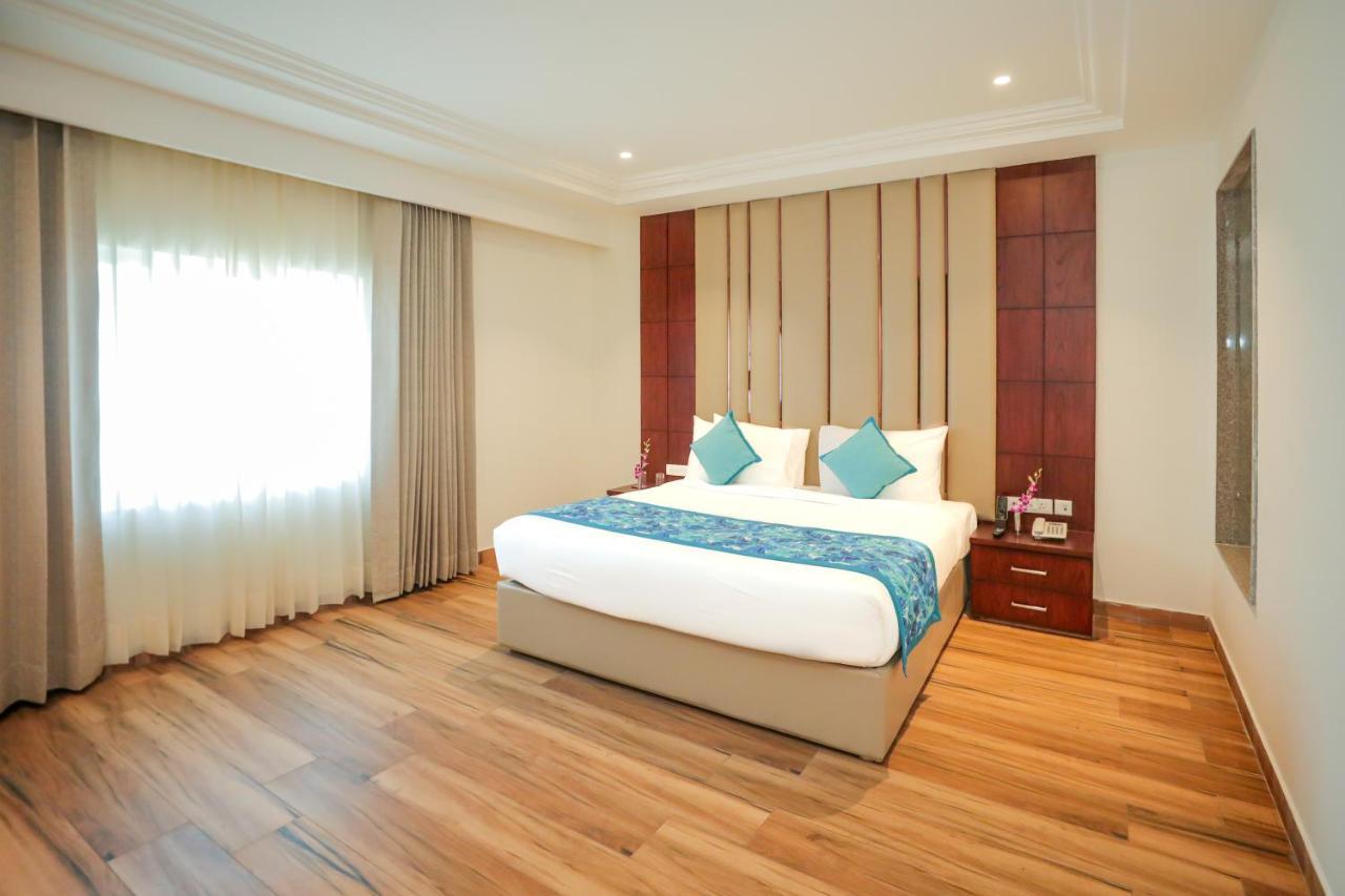 Regenta Place Phagwara By Royal Orchid Hotels Limited Exteriör bild