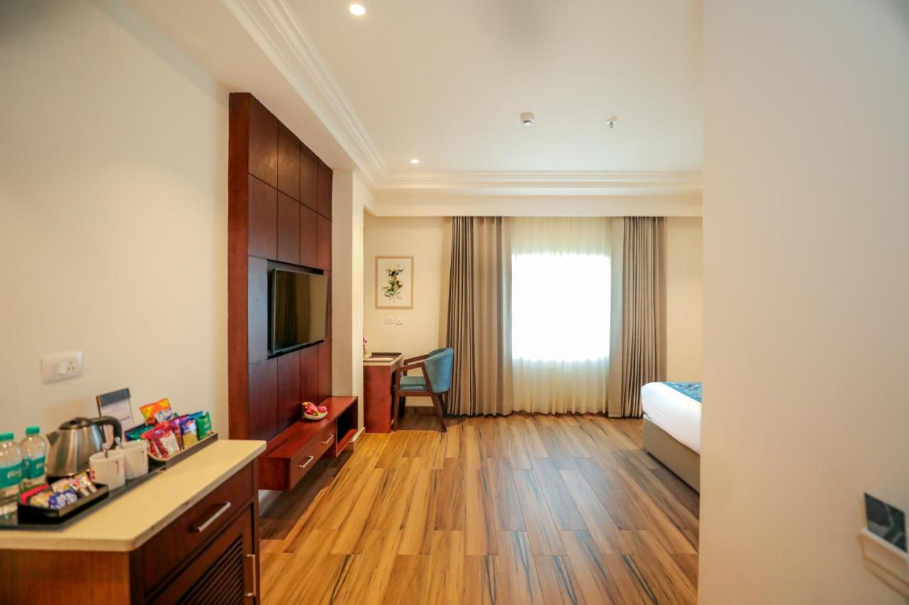 Regenta Place Phagwara By Royal Orchid Hotels Limited Exteriör bild