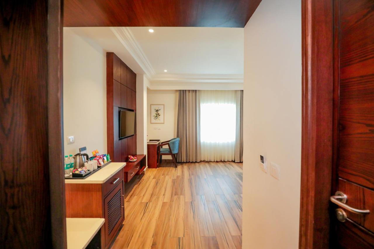 Regenta Place Phagwara By Royal Orchid Hotels Limited Exteriör bild